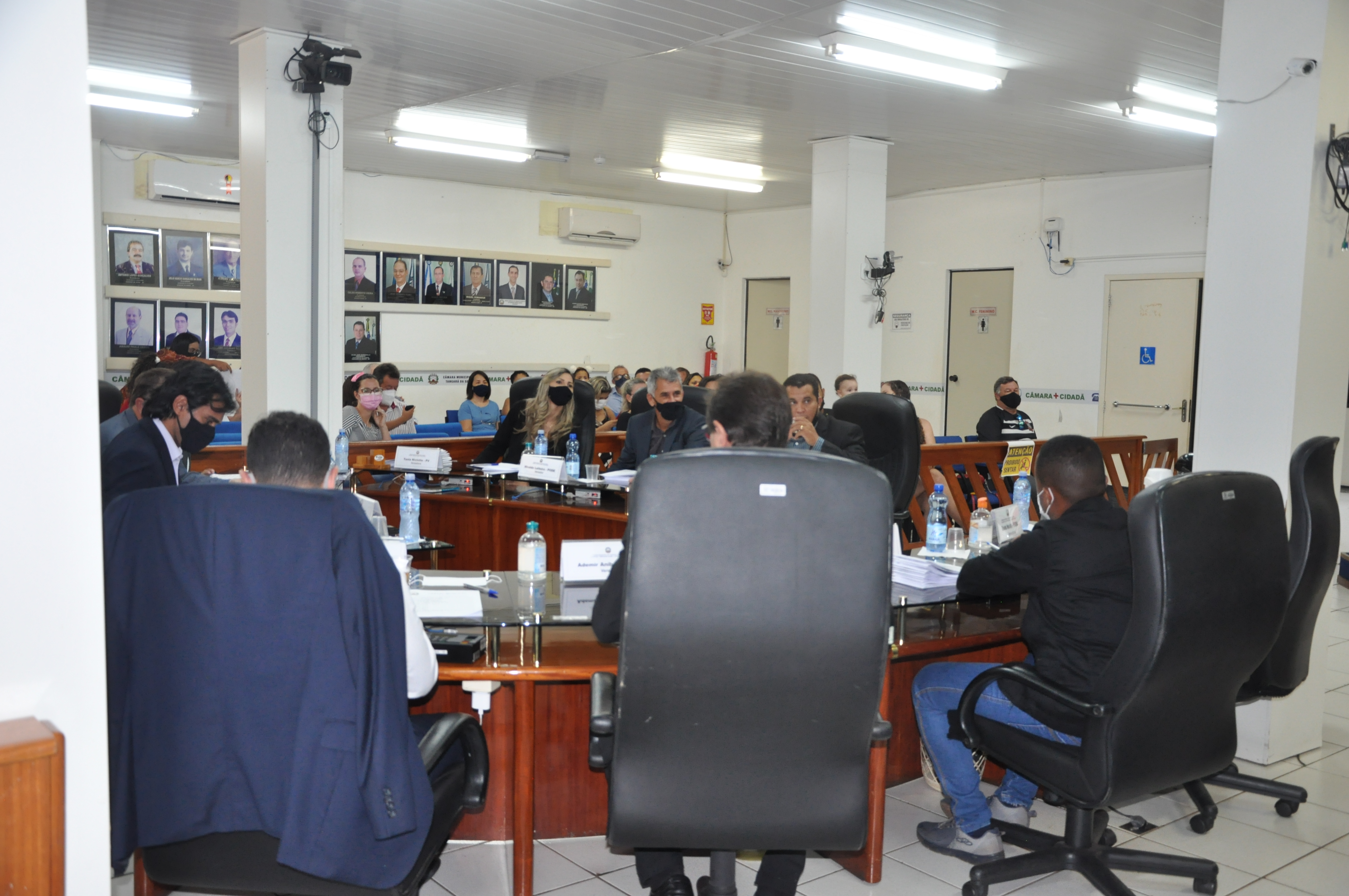 Aprovados R$ 5,7 milhões para pagamento dos servidores da Educação e reforma da Escola Joana Darc 