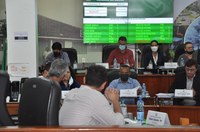 Aprovados: reajuste salarial aos professores e doação de área para construção do Hospital Regional