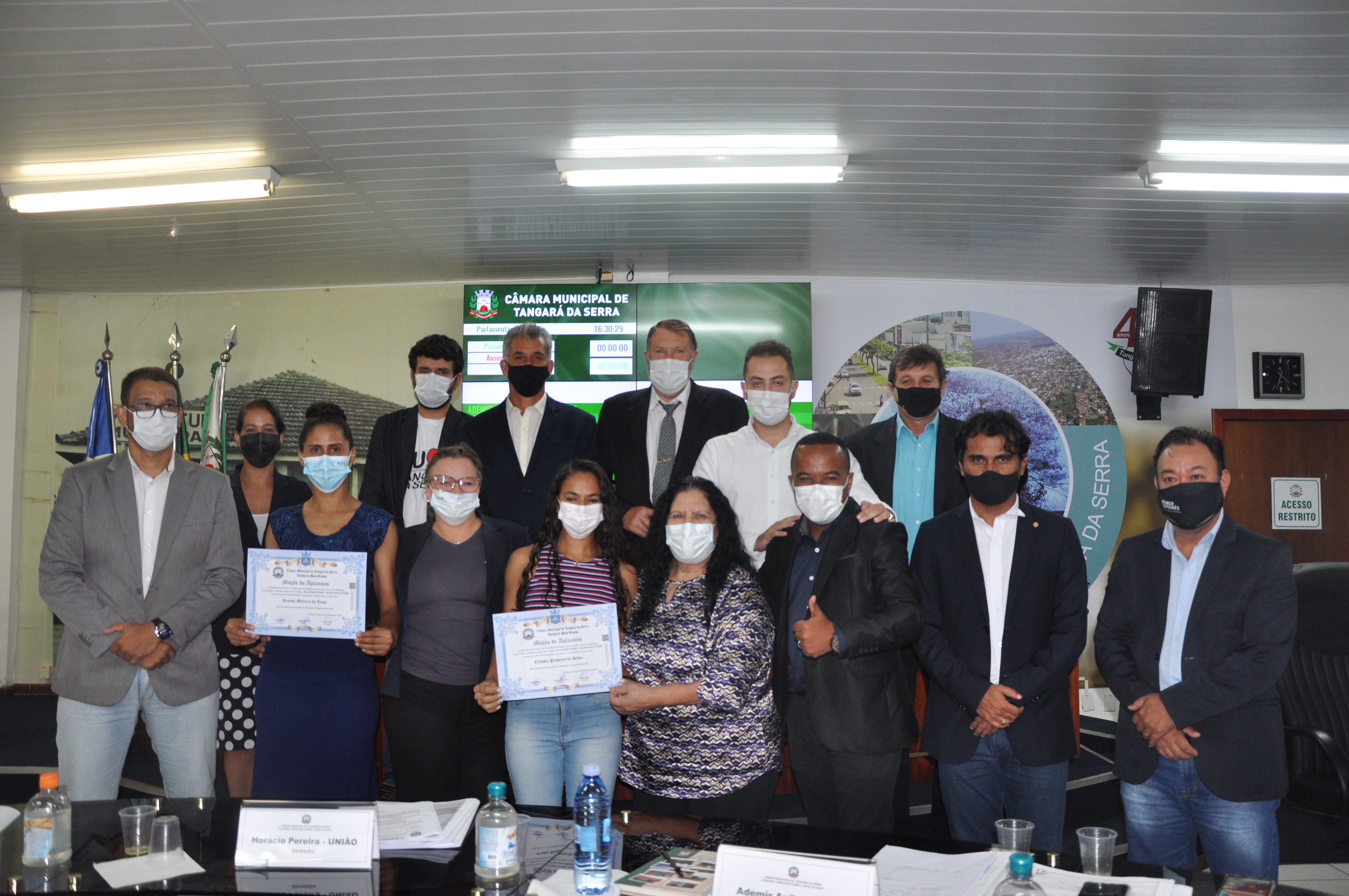 Atletas tangaraenses recebem moção de aplausos em reconhecimento à dedicação ao esporte 