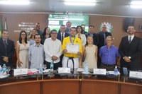Câmara homenageia atleta Jonas Coelho pela conquista em campeonato mundial de karatê