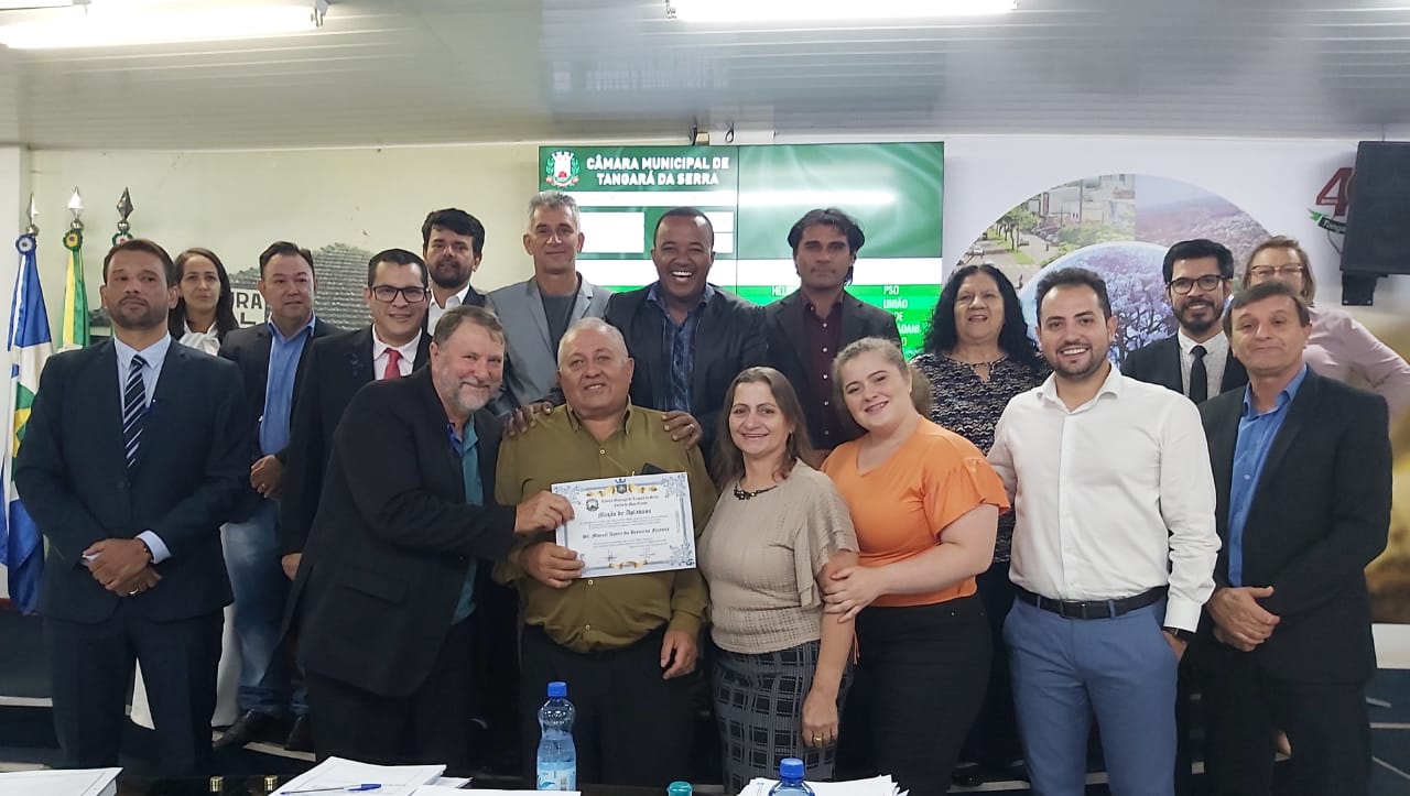 Câmara homenageia servidor público ‘Mané do Som’ 