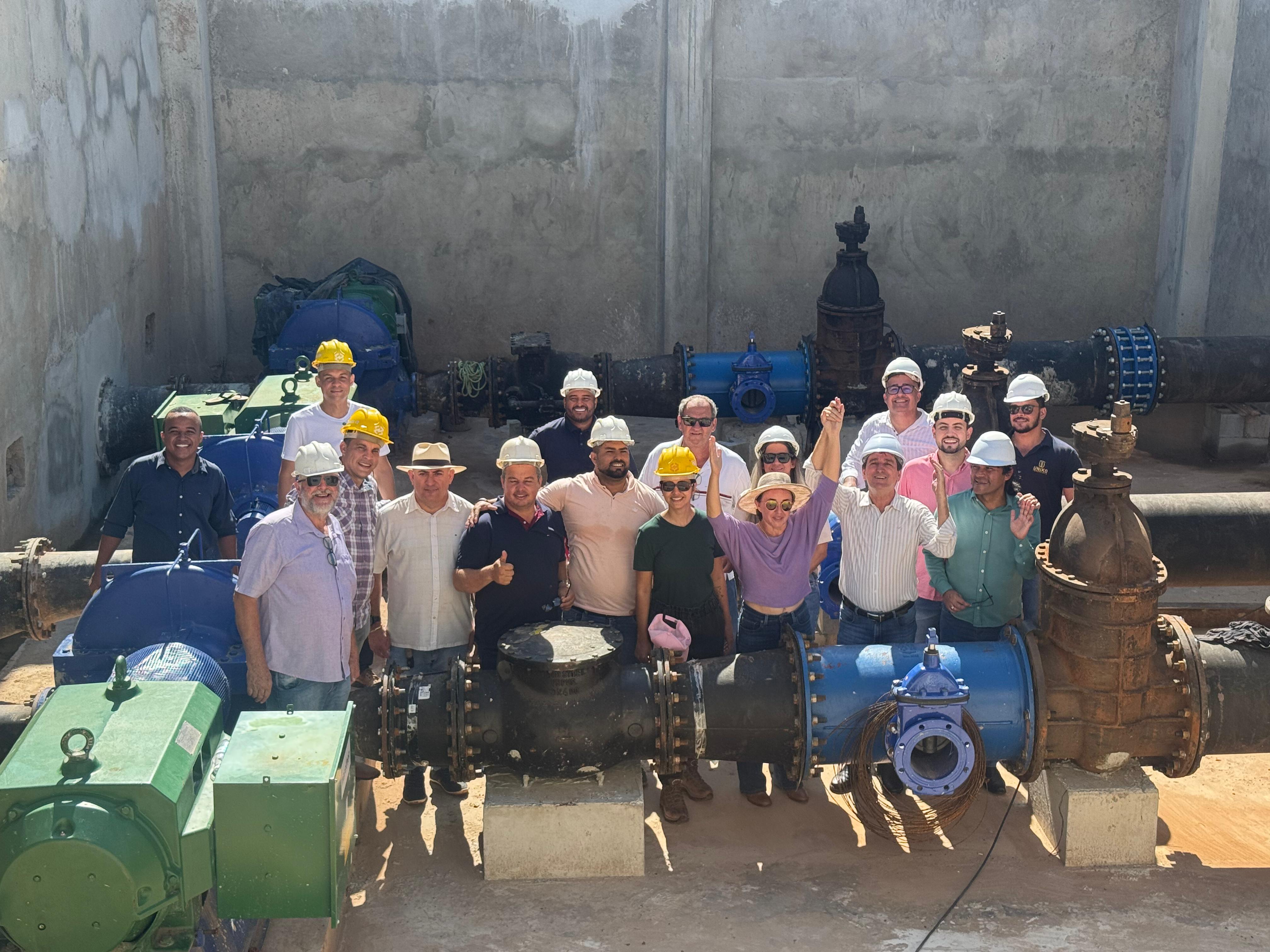 Vereadores participam de visita técnica à obra da adutora do Rio Sepotuba 