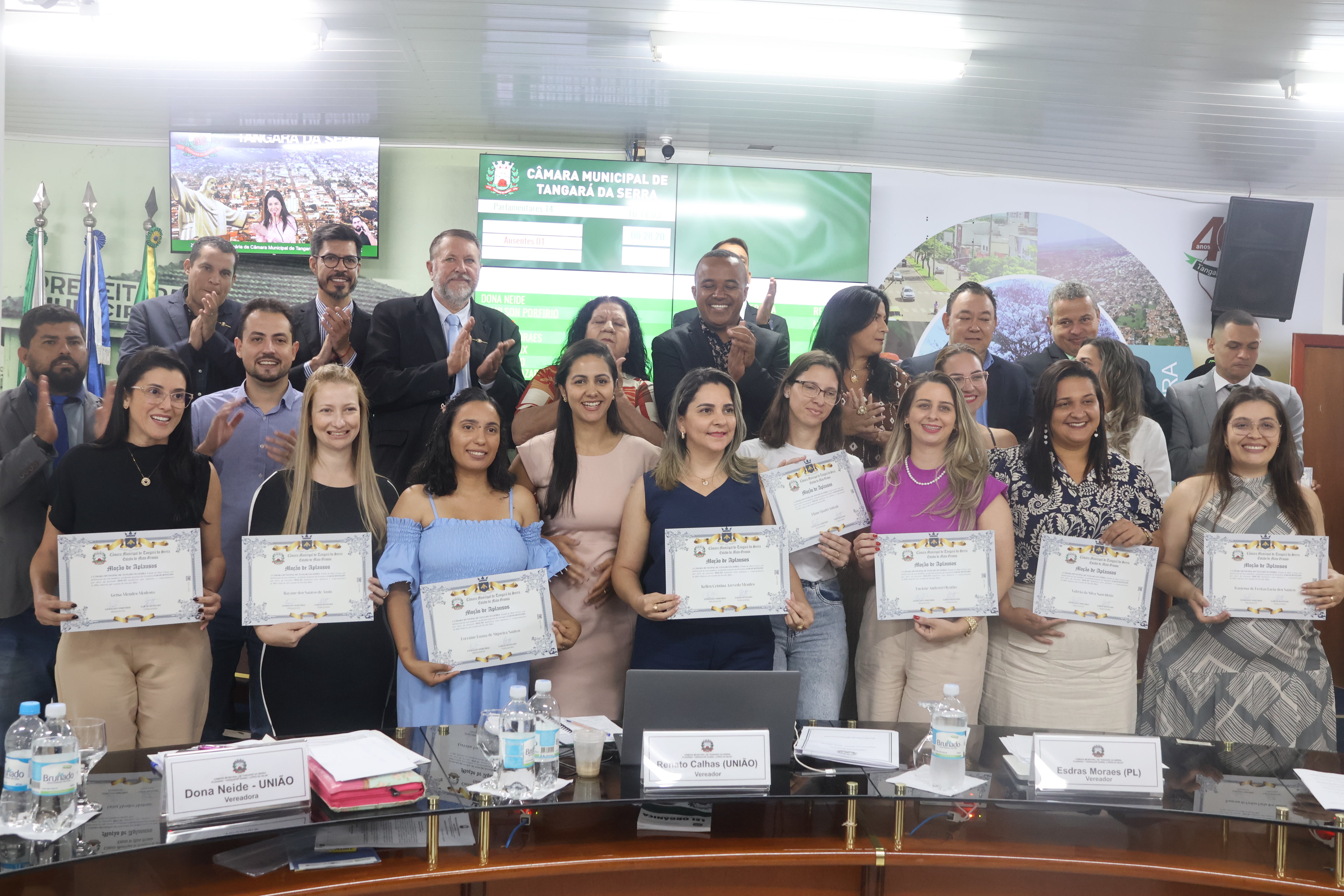 'Mães Atípicas' recebem reconhecimento oficial da Câmara, em alusão ao Dia das Mães 