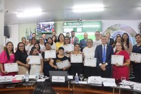 Profissionais que prestam apoio à educação especial são homenageados 