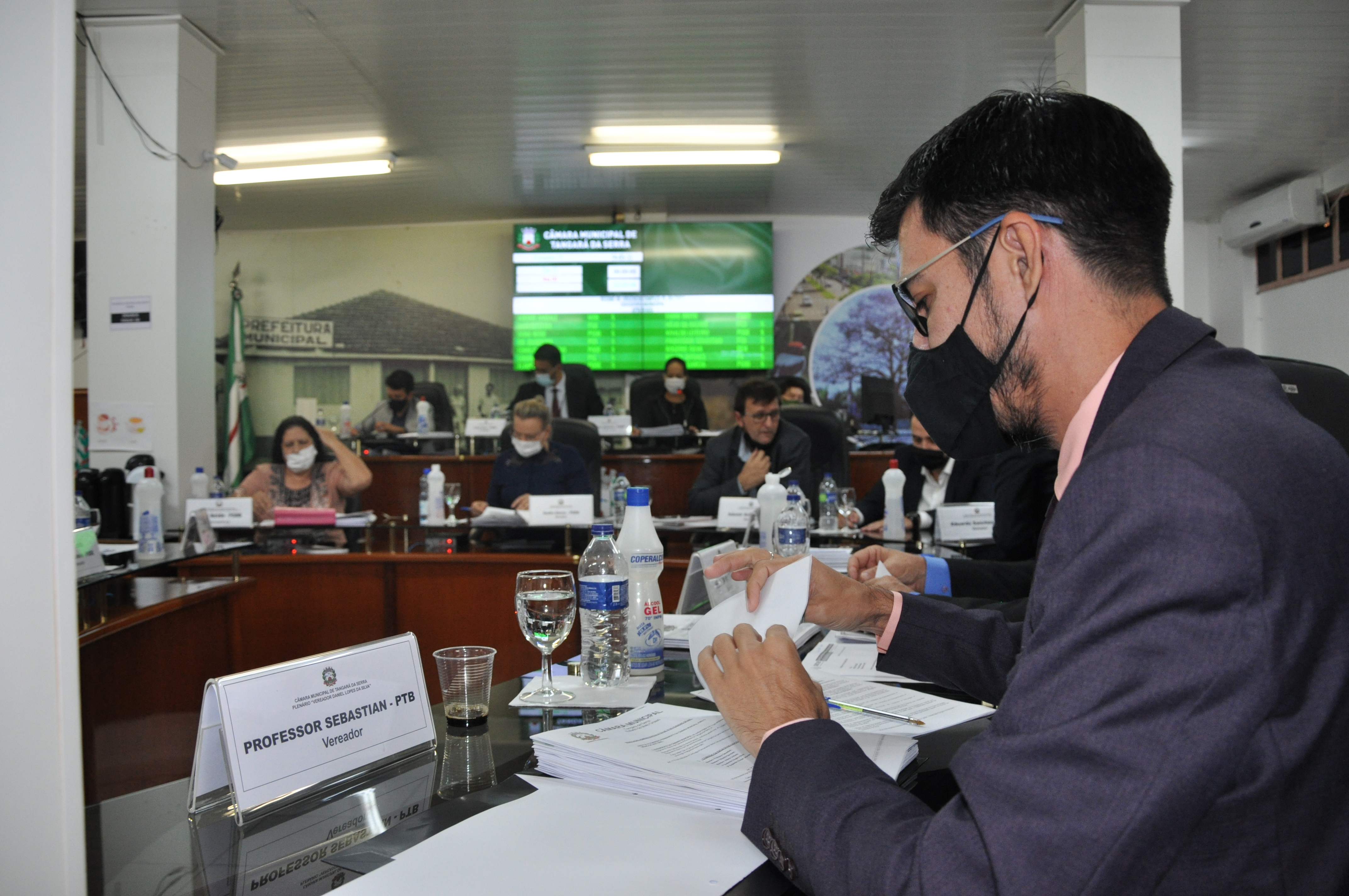 Dia em memória às vítimas da Covid-19 é apreciado pelo Legislativo 