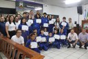 Alunos da Escola Jonas Lopes são diplomados líderes, vice-líderes e secretários em cerimônia de posse na Câmara 