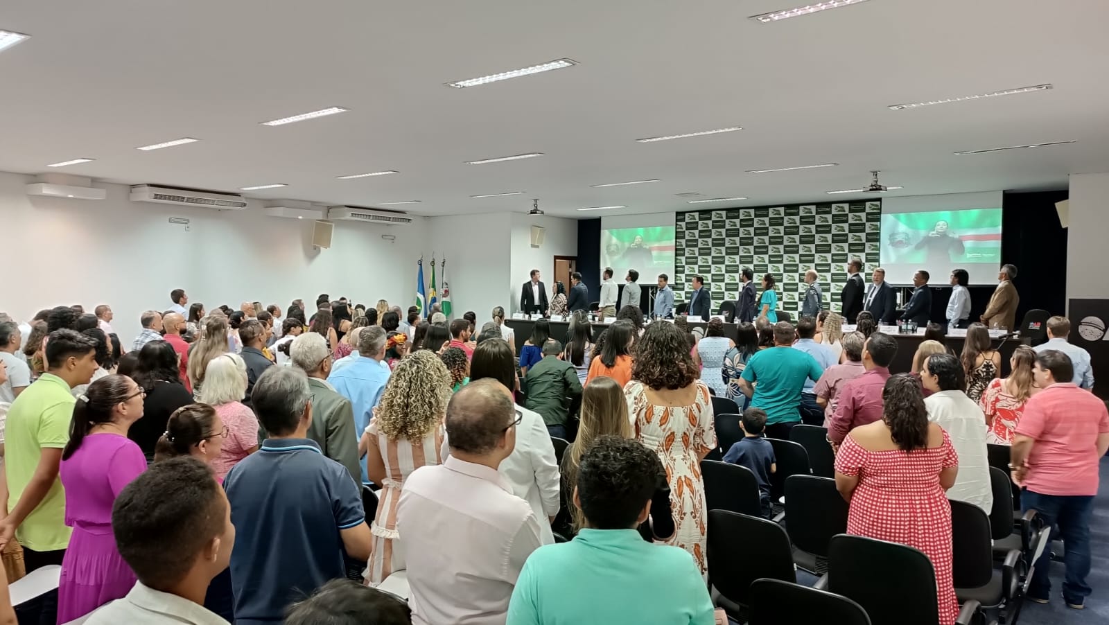 Câmara Municipal homenageou professores tangaraenses