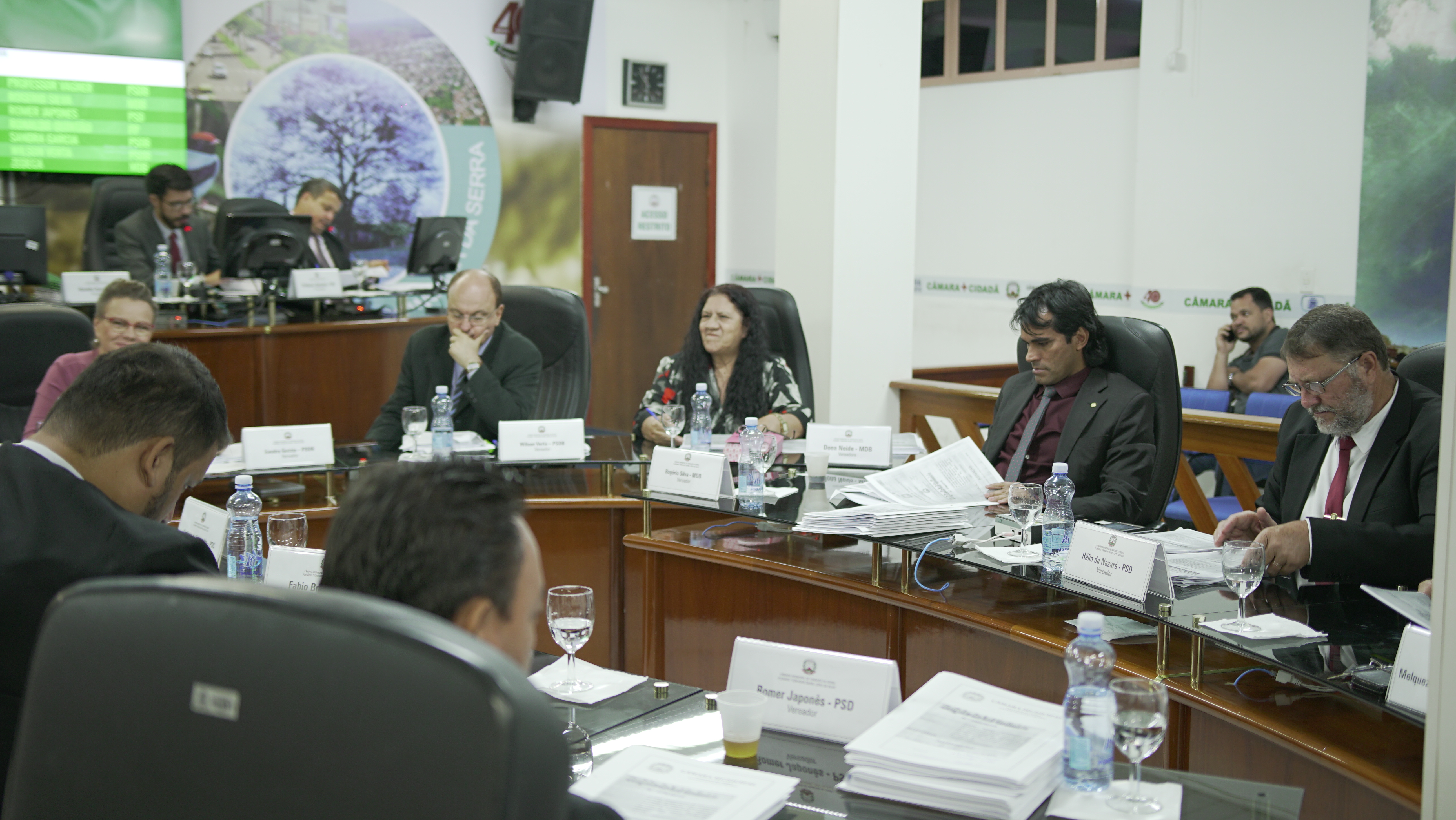 Câmara vota hoje projeto que permite contratação de trabalhadores para limpeza pública