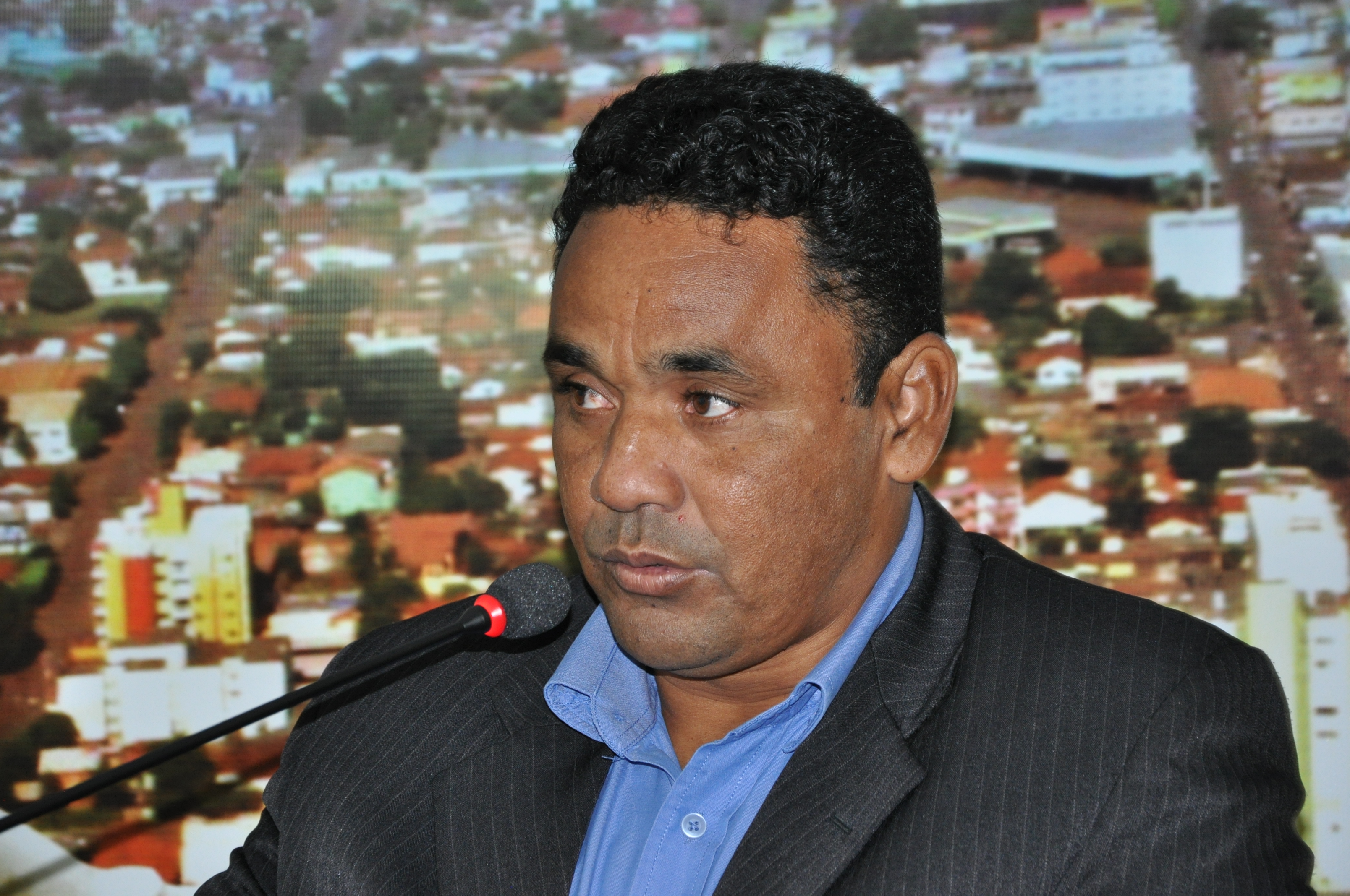 Carlinho solicita de Galli emenda para atender Coopertan