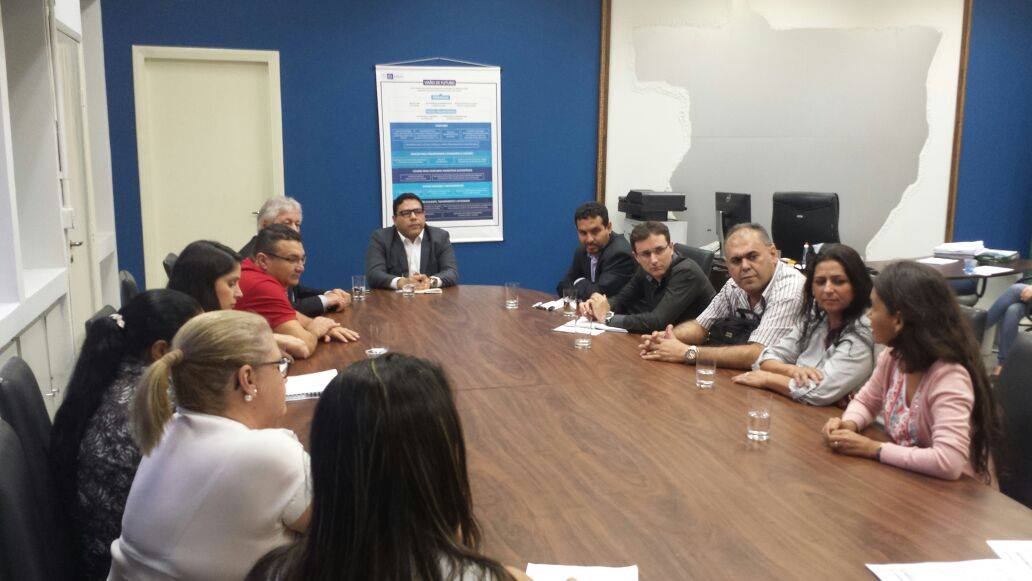 Estado garante a Professor Vagner e Saturnino obras em escolas estaduais de Tangará