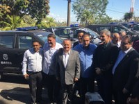 Hélio e Carlinho participam de entrega de viaturas do Governo do Estado à Tangará