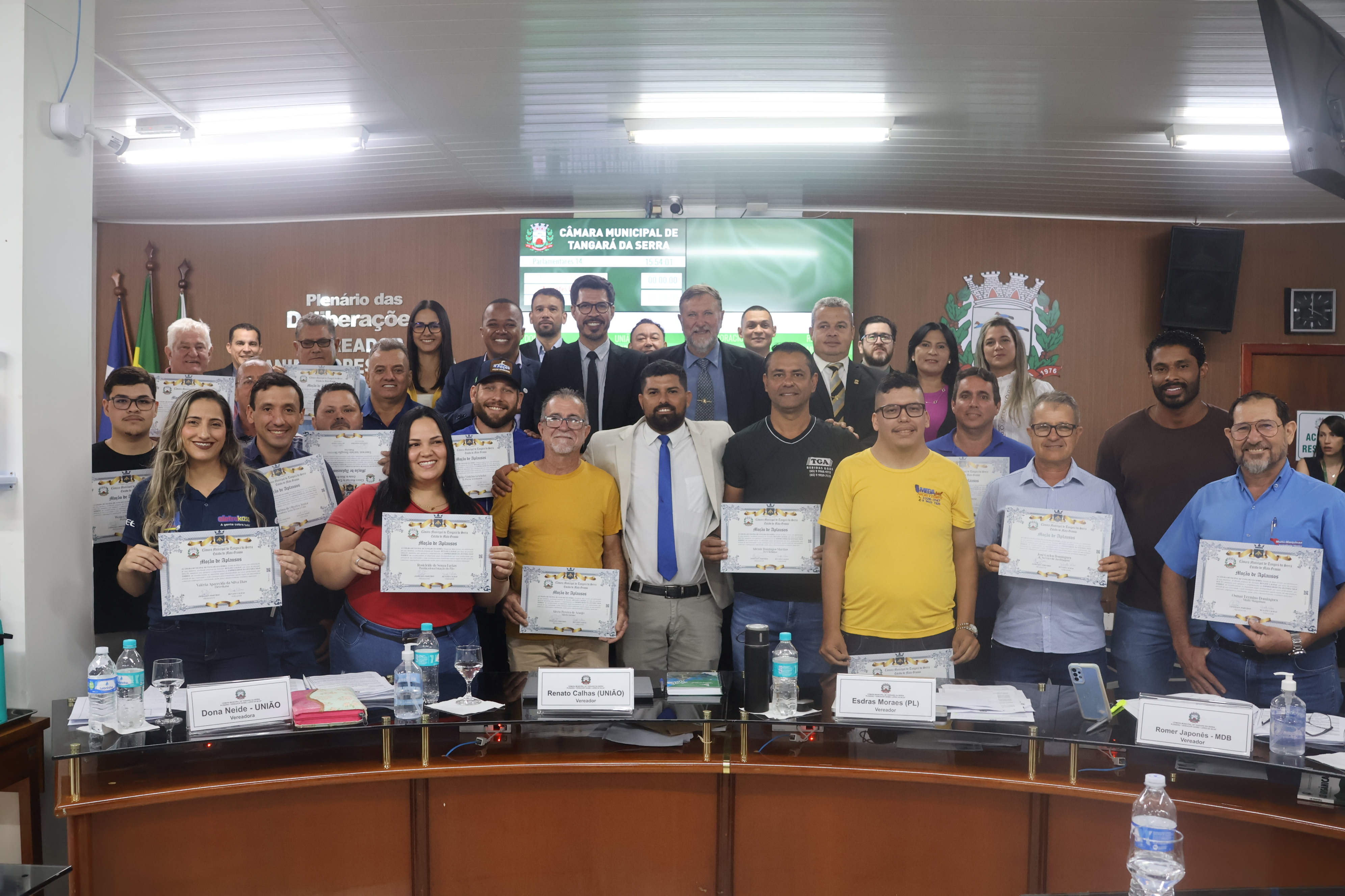 Legislativo concede Moção de Aplausos a empresários da Avenida Nilo Torres