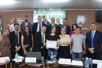 Legislativo concede Moção de Aplausos à jovem campeã nacional de ciclismo Camila Gomes Daeuble