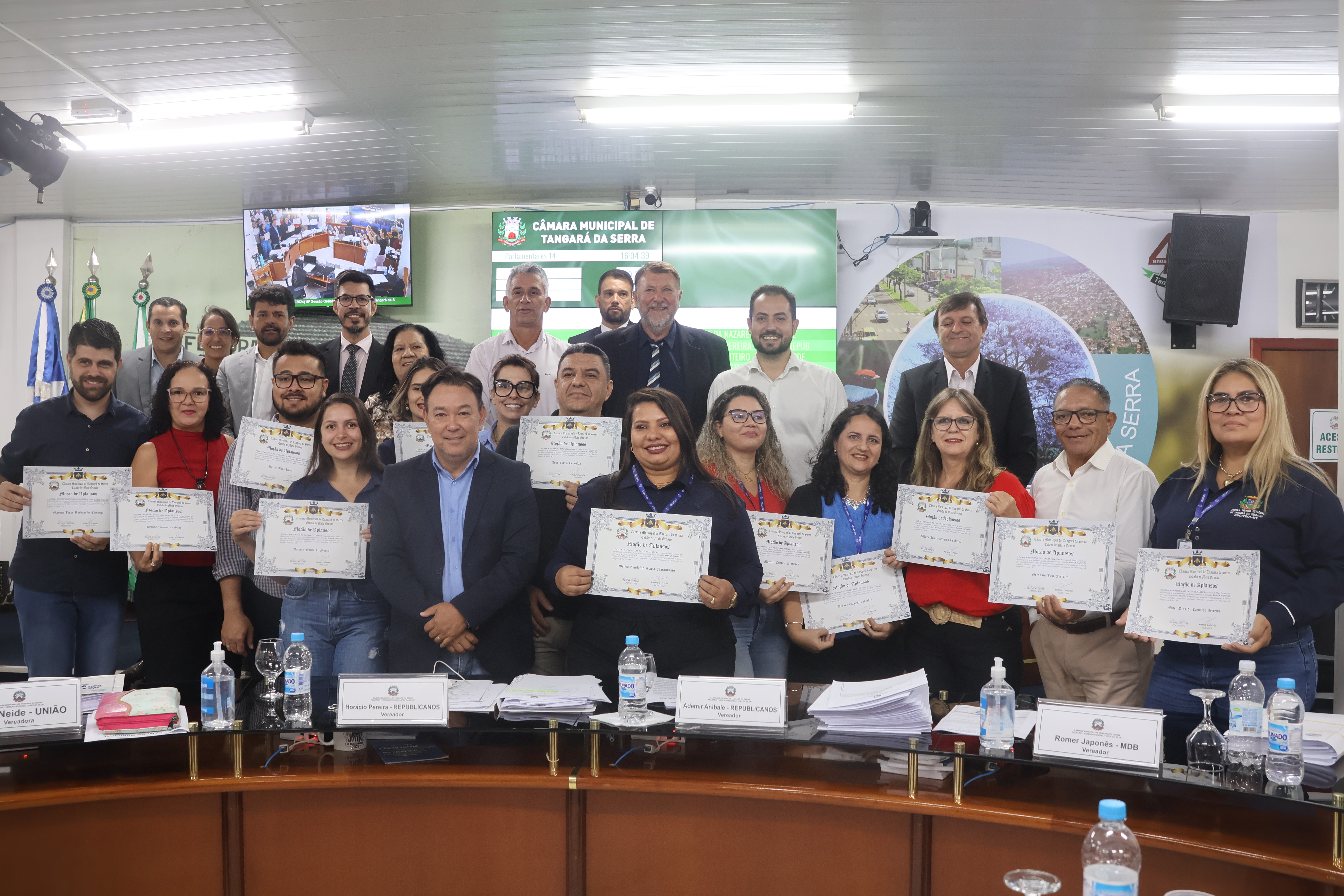 Moção de Aplausos: Câmara homenageia equipe técnica da Seciteci