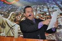 Niltinho quer que prefeitura acompanhe regularização fundiária na Triângulo e Assentamento