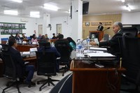 Plenário decide aguardar conclusão de inquérito policial antes de instaurar CPI de exames laboratoriais