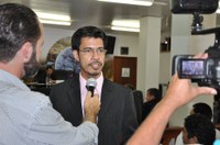 Professor Sebastian pede agilidade na tramitação de projetos que tratam da proteção de mulheres