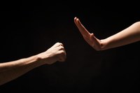 Projeto que estabelece multa administrativa a agressores em casos de violência doméstica é aprovado 