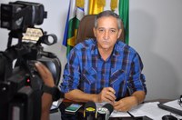 Quintão sugere a SEMEC instalação de umidificadores de ar para escolas públicas