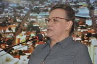 Sandra Garcia aponta falta de medicamentos na Farmácia do Posto Central