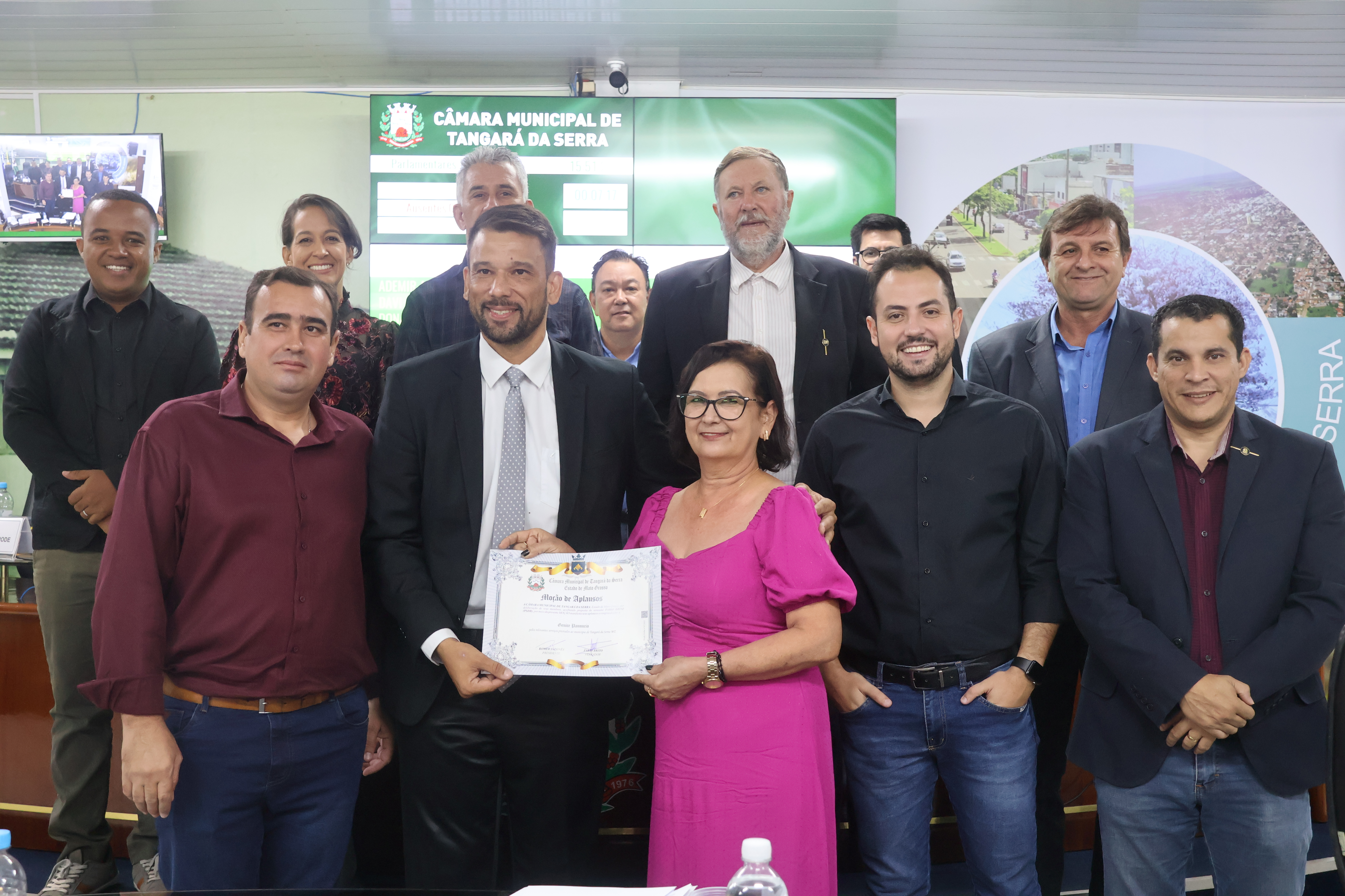 Técnica em enfermagem recebe Moção de Aplausos da Câmara  