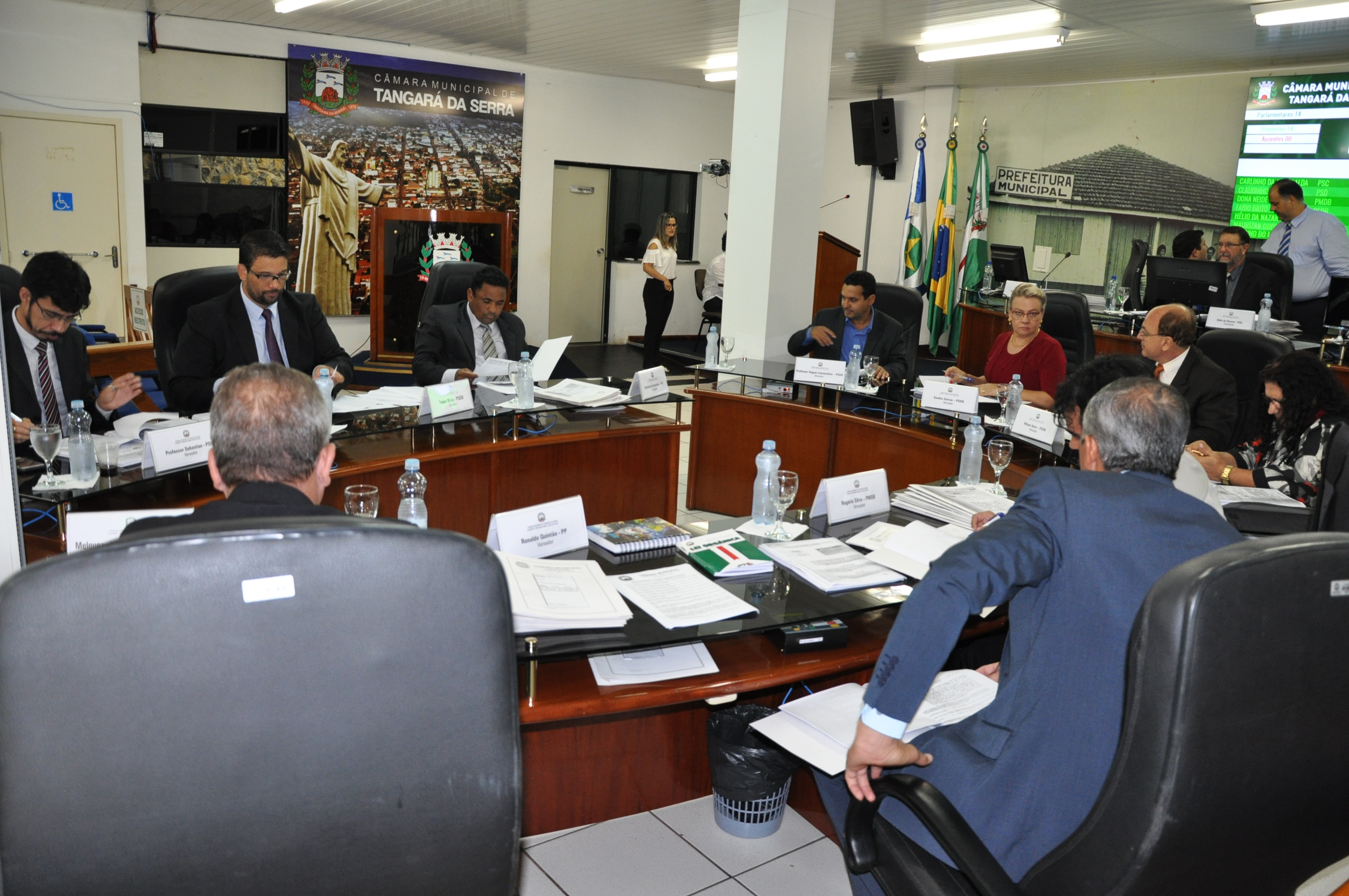 Vereadores aprovam projeto que viabiliza reforma do Estádio Municipal