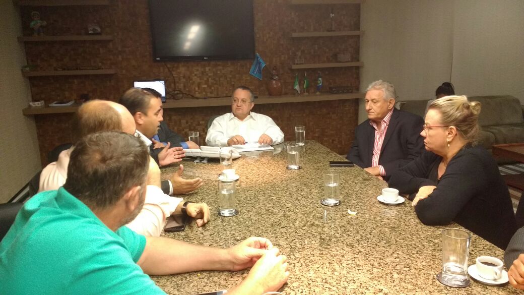 Vereadores pedem a Taques atenção para infraestrutura, Educação e Saúde em Tangará