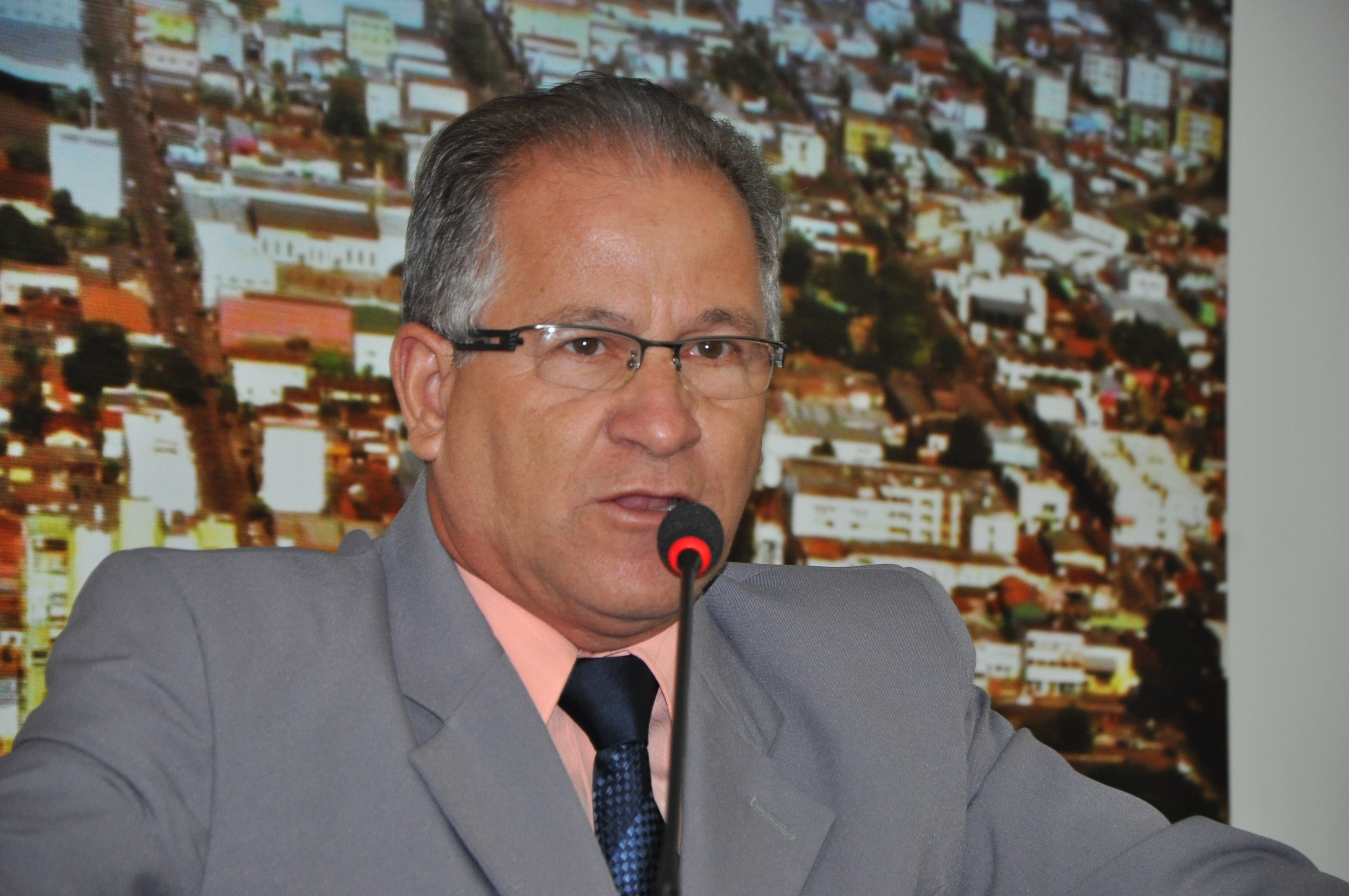 Zedeca aguarda informações sobre Loteamento Ipanema