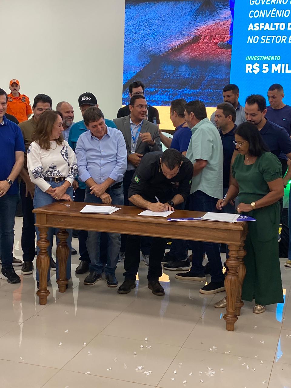 Parlamentares participam de agenda do Governo e reforçam compromisso com o desenvolvimento regional