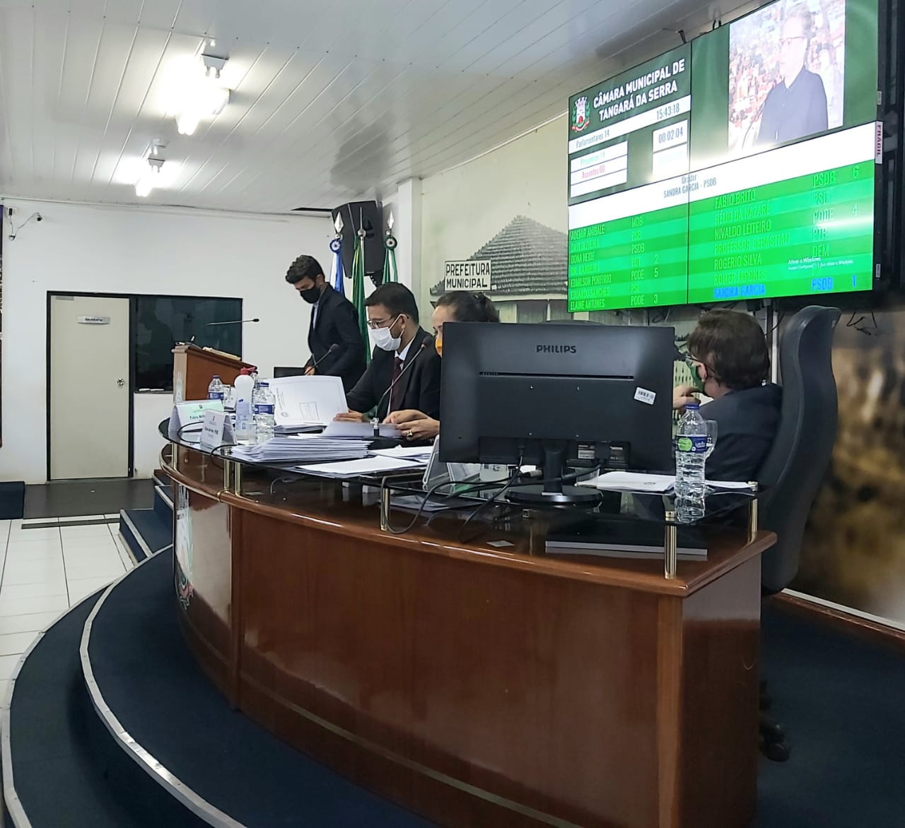 Projetos de Lei sofrem alterações em regimes de tramitação e votações são adiadas