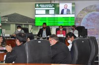 Vereadores autorizam compra de computadores portáteis para professores da rede municipal 